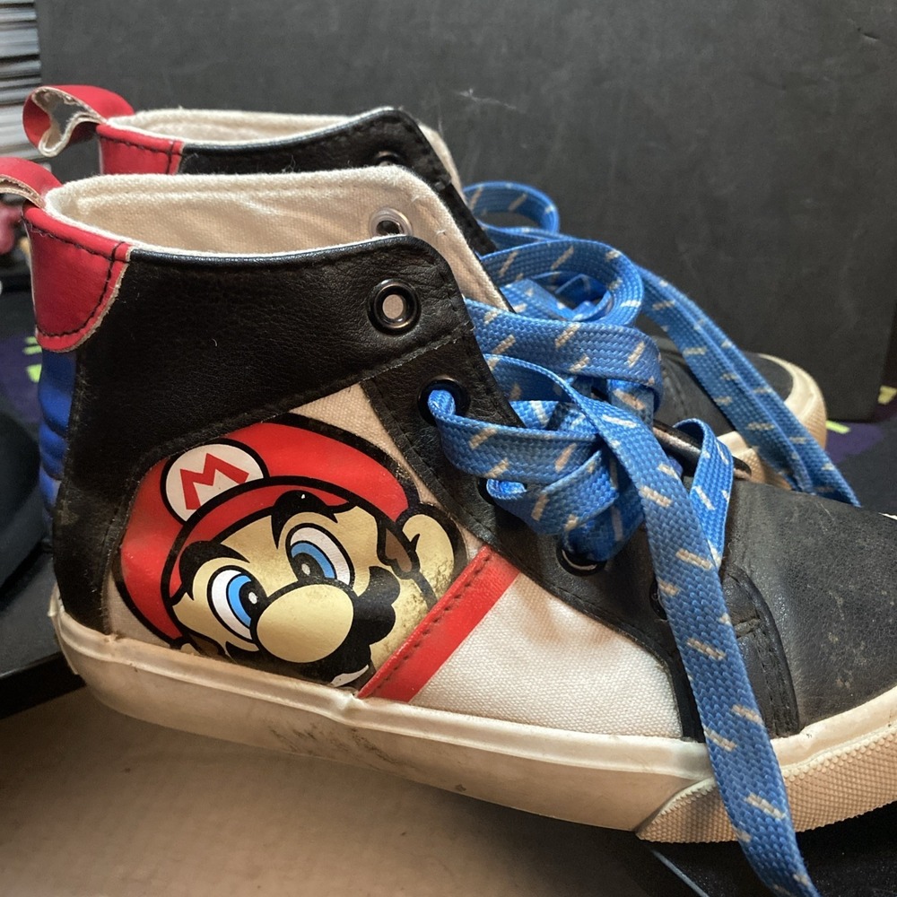 Super Mario Size 13 Boys High Top Sneakers 2021 Nintendo Kids